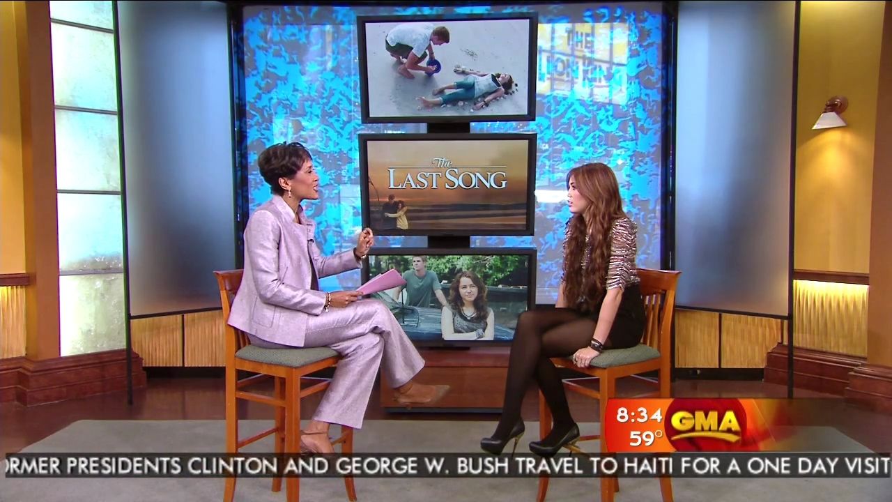 03-22-2010-GoodMorningAmerica-012.jpg