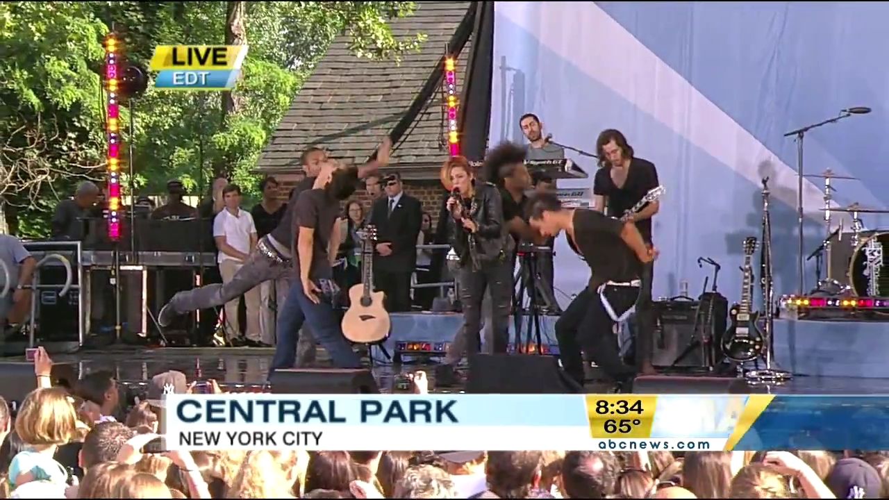 06-18-2010-GoodMorningAmerica-336.jpg