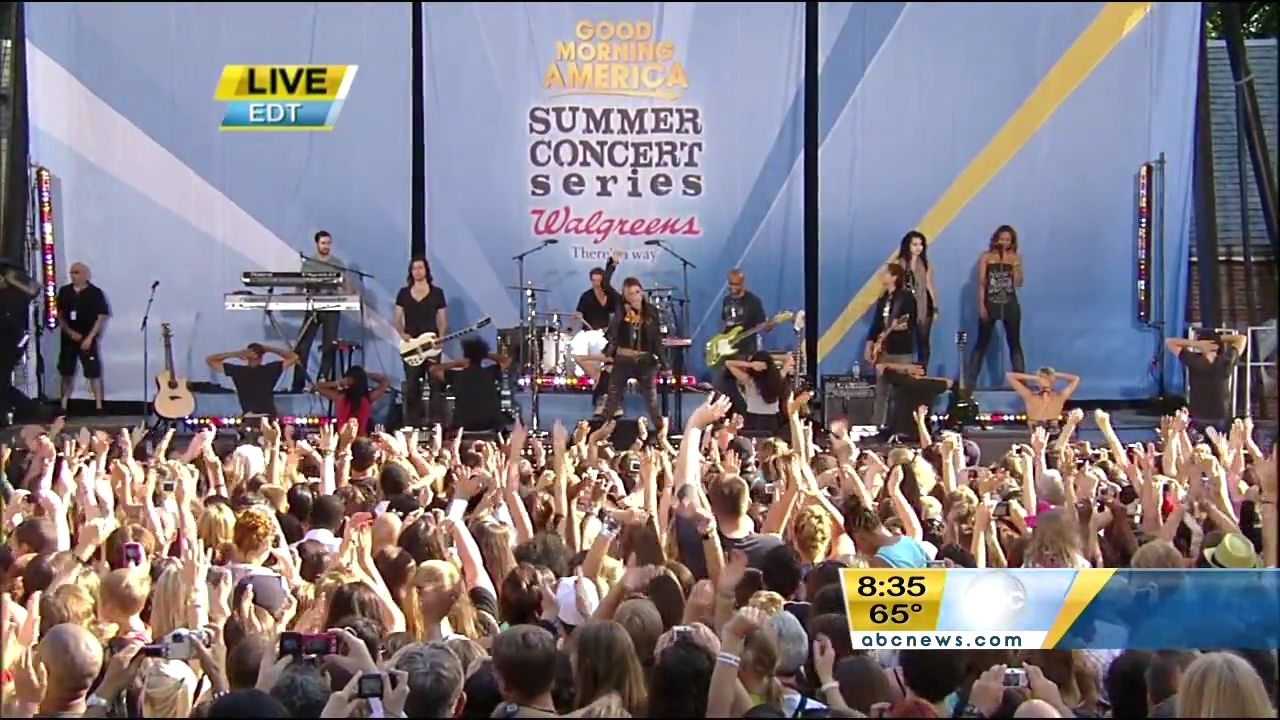 06-18-2010-GoodMorningAmerica-389.jpg