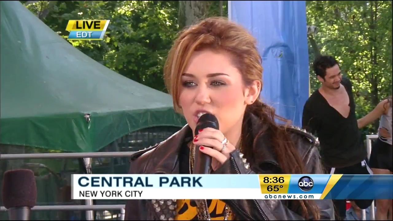 06-18-2010-GoodMorningAmerica-436.jpg