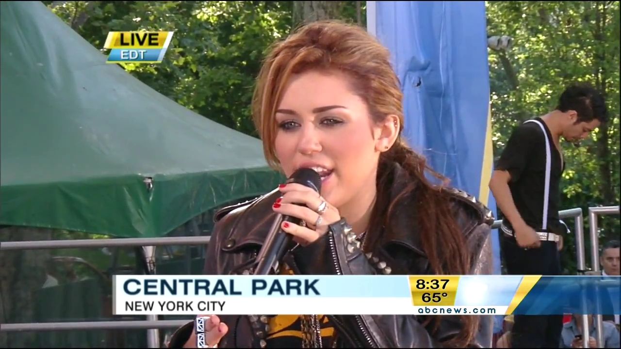 06-18-2010-GoodMorningAmerica-461.jpg