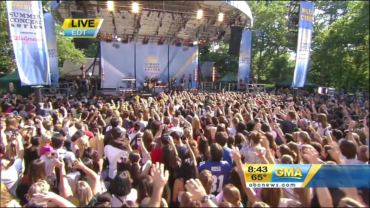 06-18-2010-GoodMorningAmerica-557.jpg