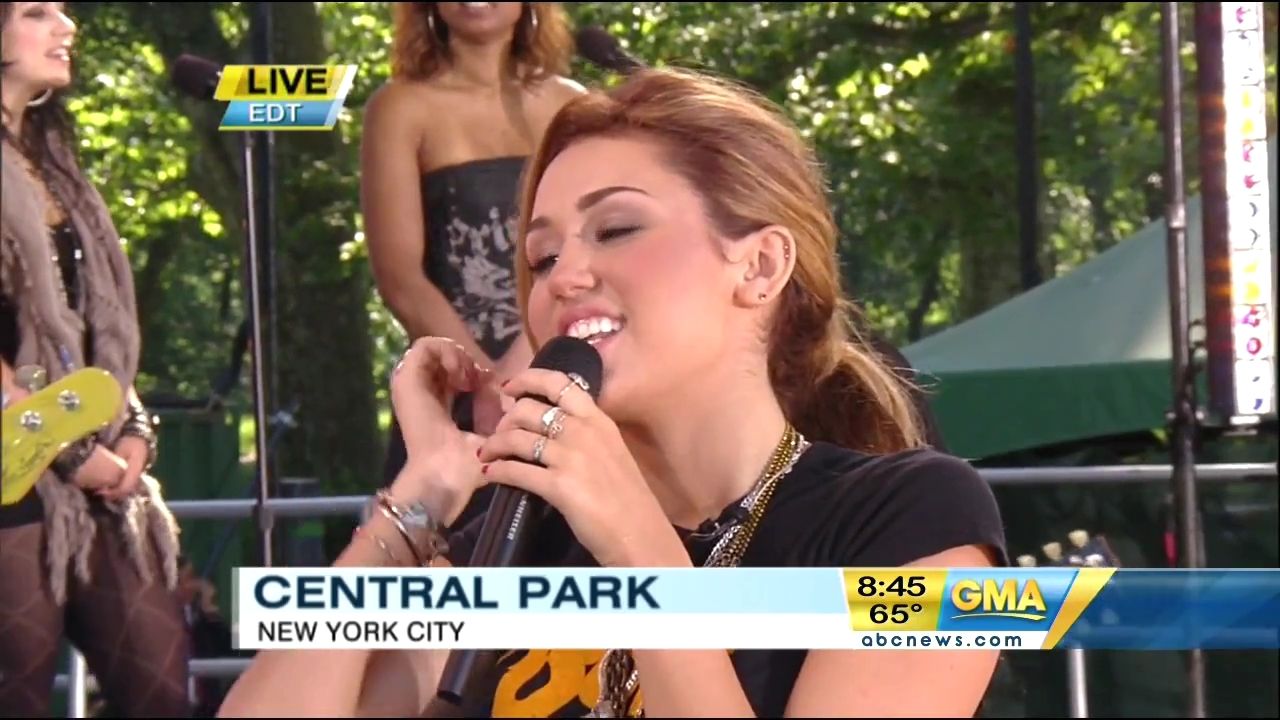 06-18-2010-GoodMorningAmerica-645.jpg