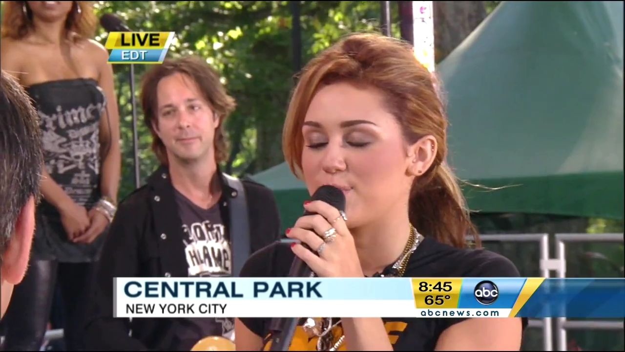 06-18-2010-GoodMorningAmerica-653.jpg