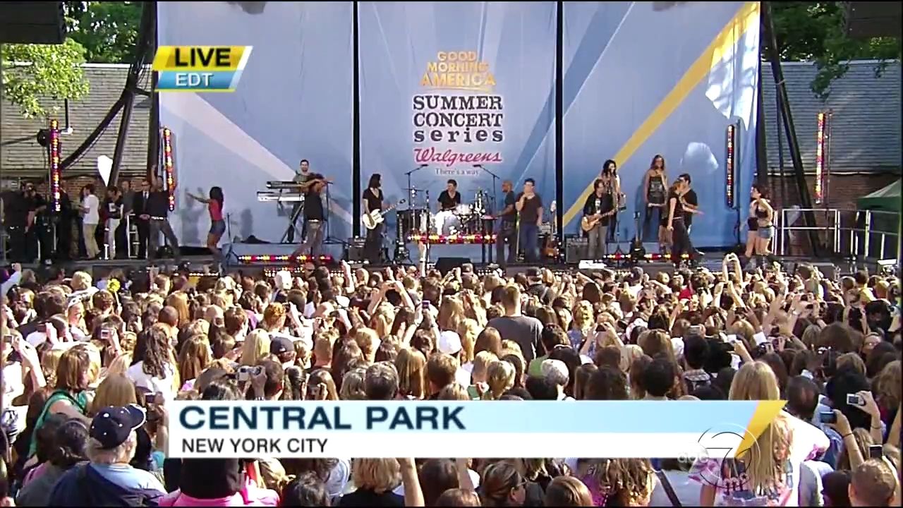 06-18-2010-GoodMorningAmerica-697.jpg