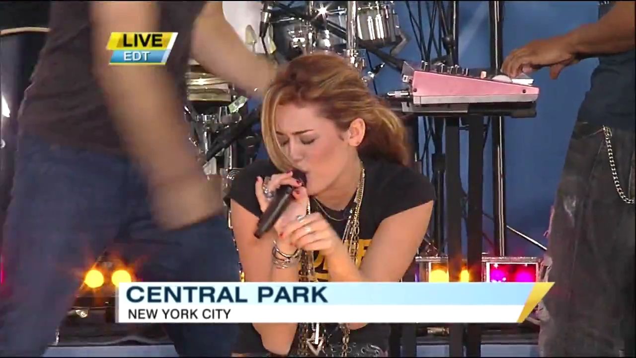 06-18-2010-GoodMorningAmerica-806.jpg