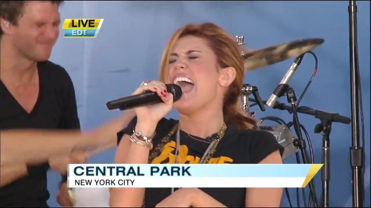 06-18-2010-GoodMorningAmerica-814.jpg