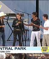 06-18-2010-GoodMorningAmerica-015.jpg