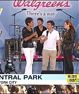 06-18-2010-GoodMorningAmerica-399.jpg