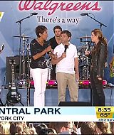 06-18-2010-GoodMorningAmerica-401.jpg