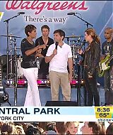 06-18-2010-GoodMorningAmerica-446.jpg