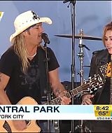 06-18-2010-GoodMorningAmerica-536.jpg