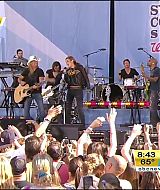 06-18-2010-GoodMorningAmerica-566.jpg