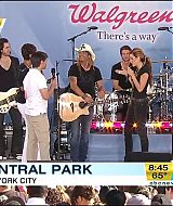 06-18-2010-GoodMorningAmerica-639.jpg