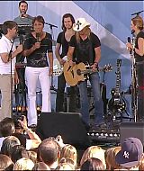 06-18-2010-GoodMorningAmerica-692.jpg