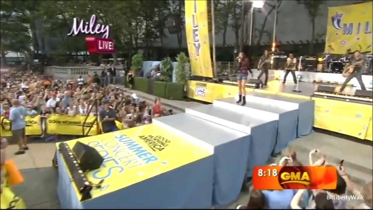 07-18-2008-GoodMorningAmerica-029.jpg