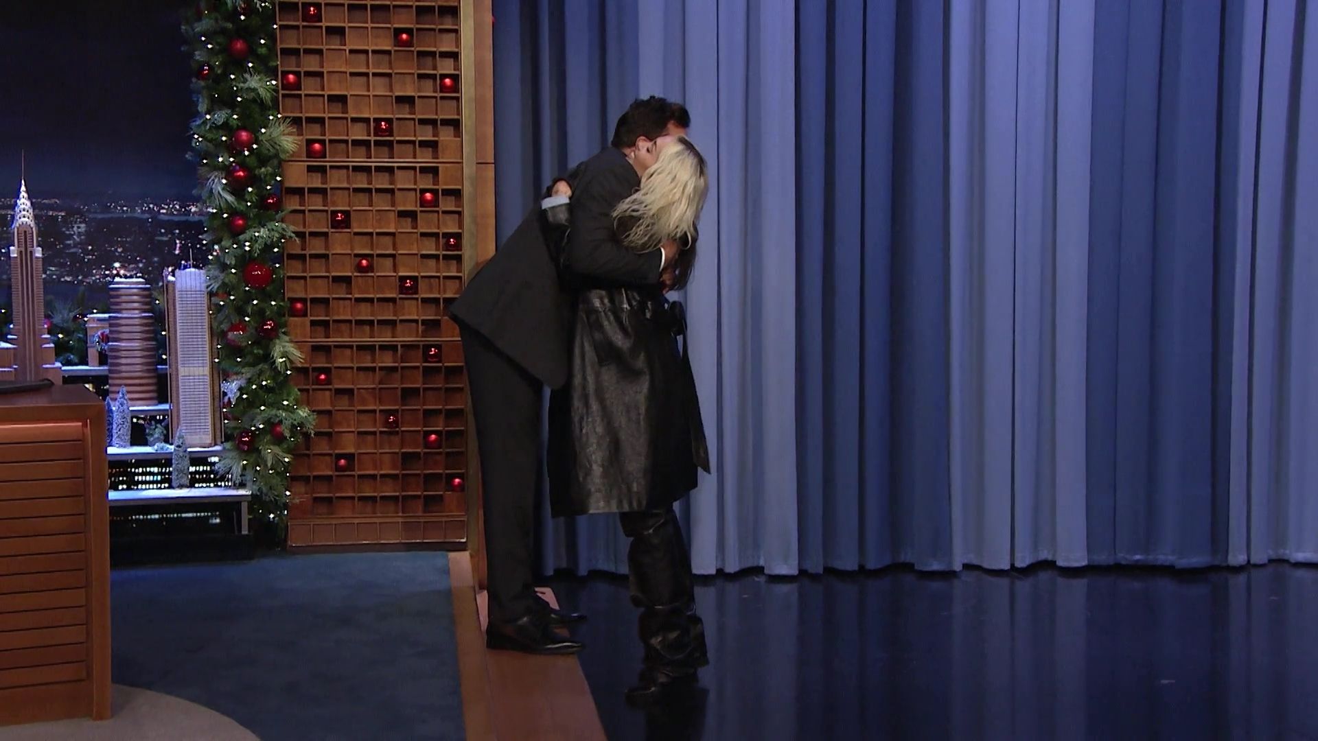 12-09-2022-TonightShowStarringJimmyFallon-024.jpg