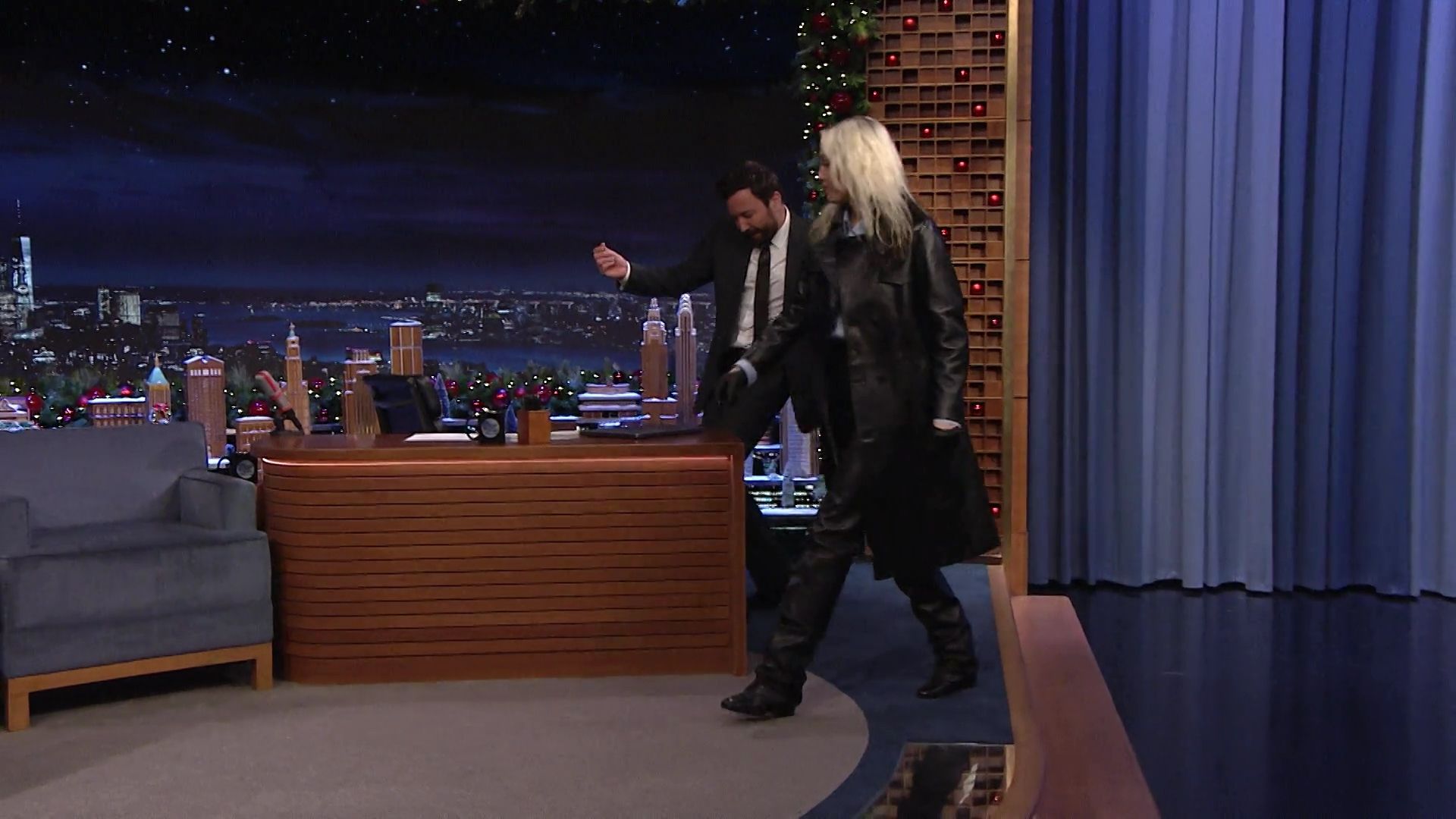 12-09-2022-TonightShowStarringJimmyFallon-029.jpg