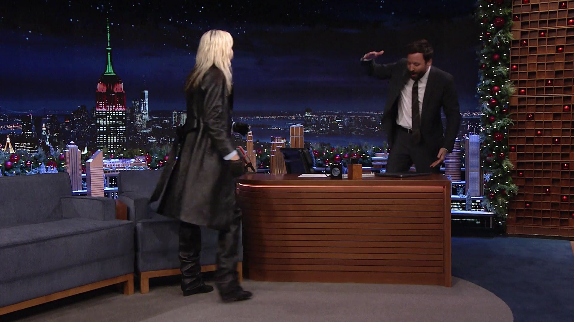 12-09-2022-TonightShowStarringJimmyFallon-043.jpg