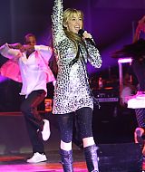 2008-BestofBothWorldsConcert-002.jpg