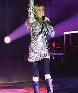 2008-BestofBothWorldsConcert-011.jpg