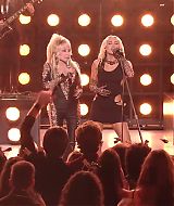 MileyNYE_Performance-ILoveRockNRoll-039.jpg