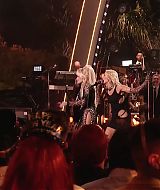 MileyNYE_Performance-ILoveRockNRoll-046.jpg