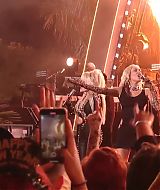 MileyNYE_Performance-ILoveRockNRoll-068.jpg