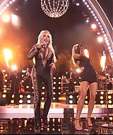 MileyNYE_Performance-ILoveRockNRoll-103.jpg