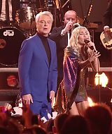 MileyNYE_Performance-LetsDance-058.jpg