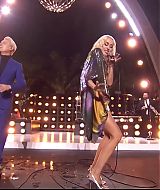 MileyNYE_Performance-LetsDance-082.jpg