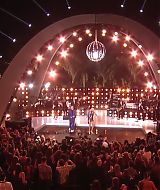 MileyNYE_Performance-LetsDance-151.jpg