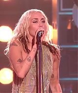 MileyNYE_Performance-MidnightSky-025.jpg