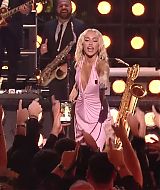 MileyNYE_Performance-PartyintheUSA-012.jpg