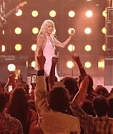 MileyNYE_Performance-PartyintheUSA-048.jpg