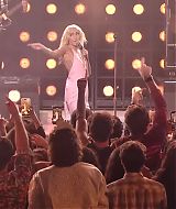 MileyNYE_Performance-PartyintheUSA-060.jpg