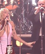 MileyNYE_Performance-PartyintheUSA-073.jpg