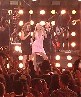 MileyNYE_Performance-PartyintheUSA-121.jpg