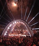 MileyNYE_Performance-PartyintheUSA-151.jpg