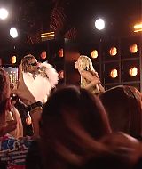 MileyNYE_Performance-PartyintheStreets-017.jpg