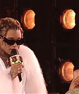 MileyNYE_Performance-PartyintheStreets-035.jpg