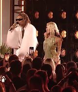 MileyNYE_Performance-PartyintheStreets-038.jpg