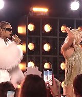 MileyNYE_Performance-PartyintheStreets-044.jpg