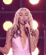 MileyNYE_Performance-StarsAreBlind-005.jpg