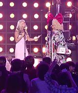 MileyNYE_Performance-StarsAreBlind-047.jpg