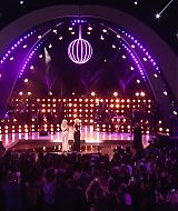 MileyNYE_Performance-WreckingBall_IWillAlwaysLoveYou-218.jpg