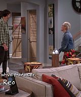 TwoAndHalfMen-S10E04-049.jpg