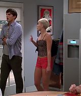 TwoAndHalfMen-S10E04-133.jpg