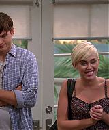 TwoAndHalfMen-S10E04-145.jpg