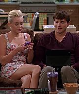 TwoAndHalfMen-S10E04-369.jpg